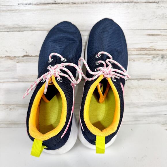 Nike Shoes Youth Size 5.5 Roshe Run Midnight Navy Pink Glow Running Sneakers - Picture 6 of 7